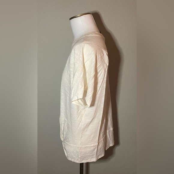 Forever21 ivory top - Picture 2 of 8